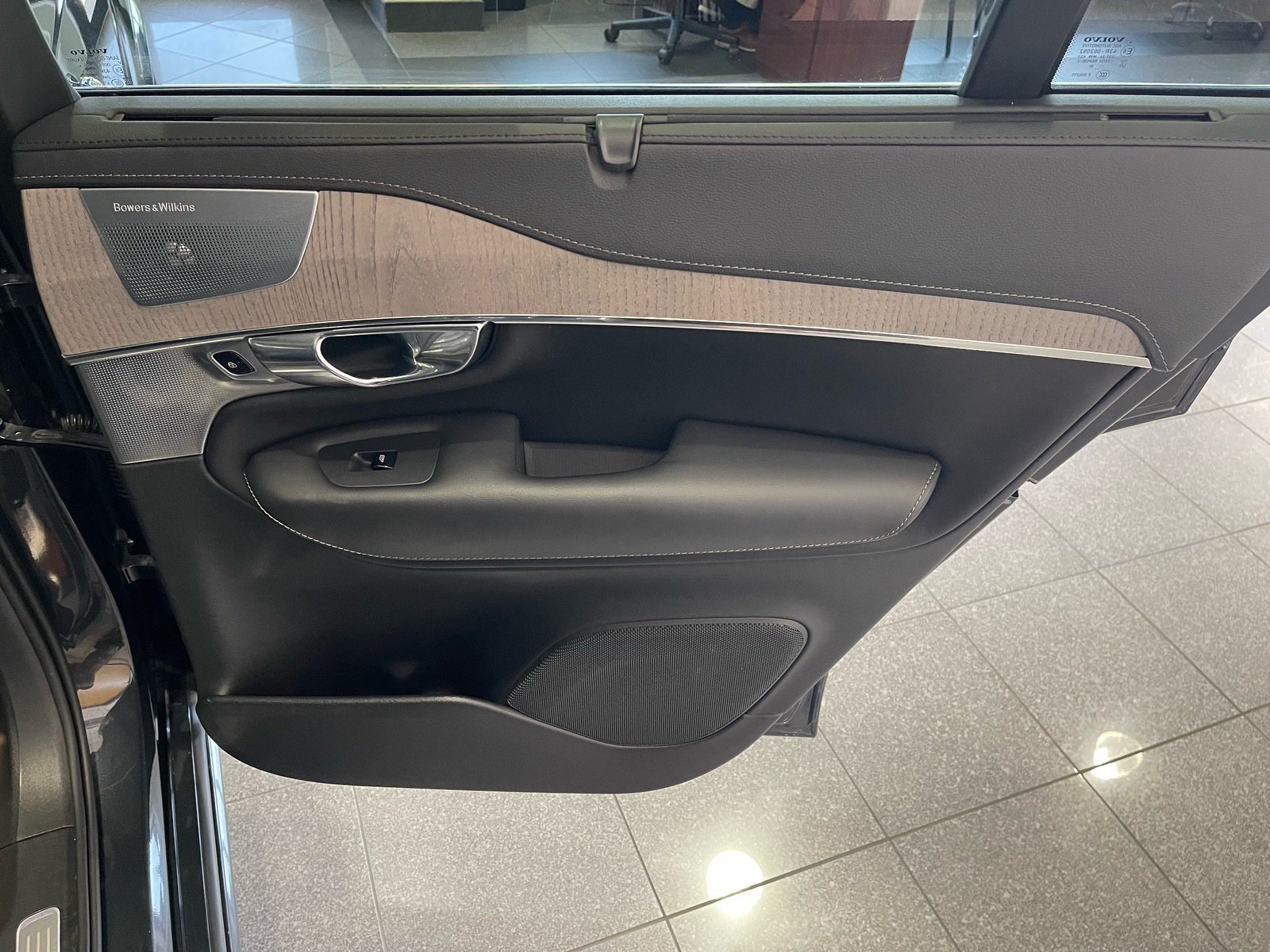 Used 2021 Volvo XC90 T8 Inscription w/ Advanced Package AWD/4WD image 48
