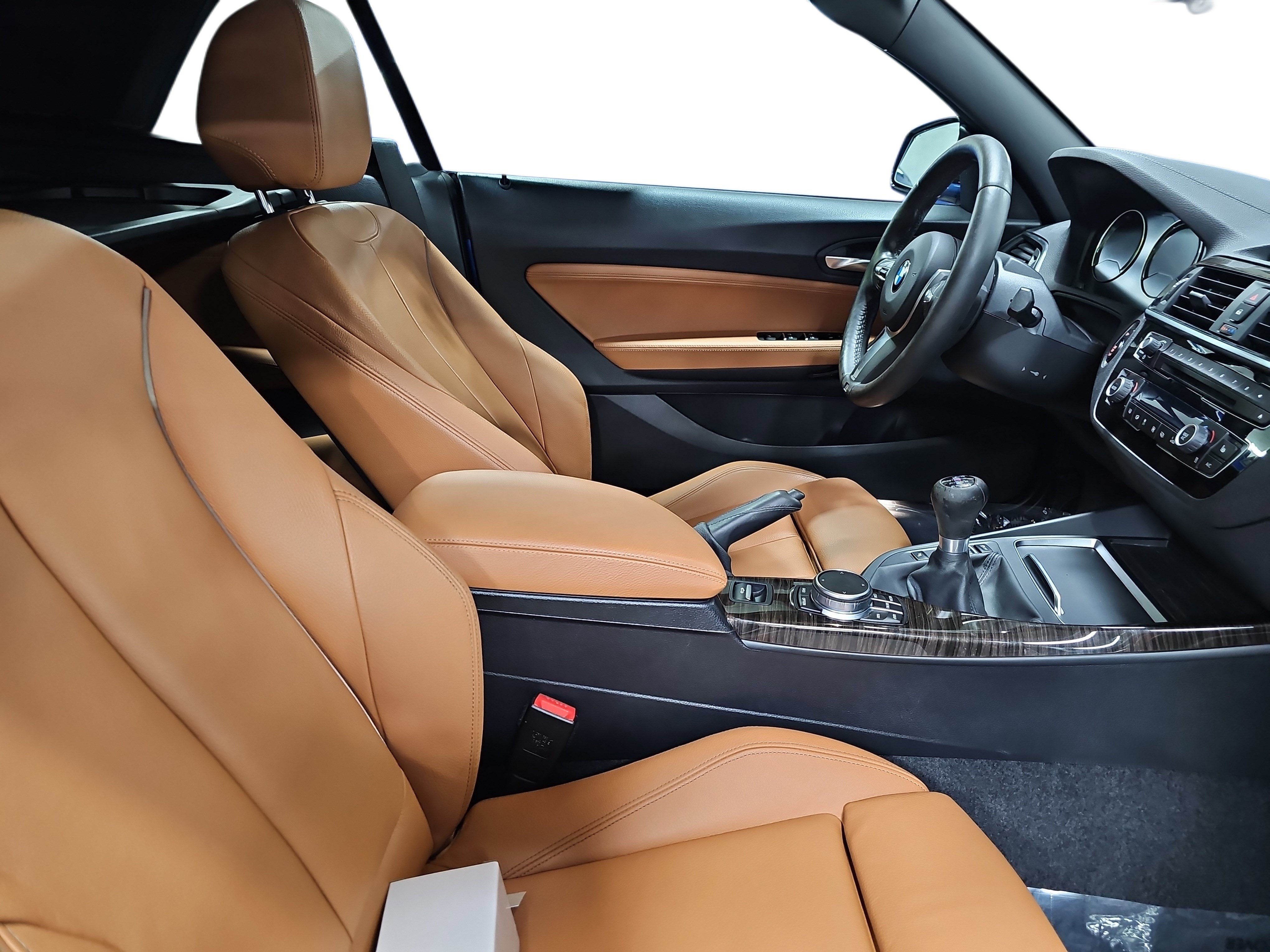 Used 2021 BMW M240i Convertible image 9