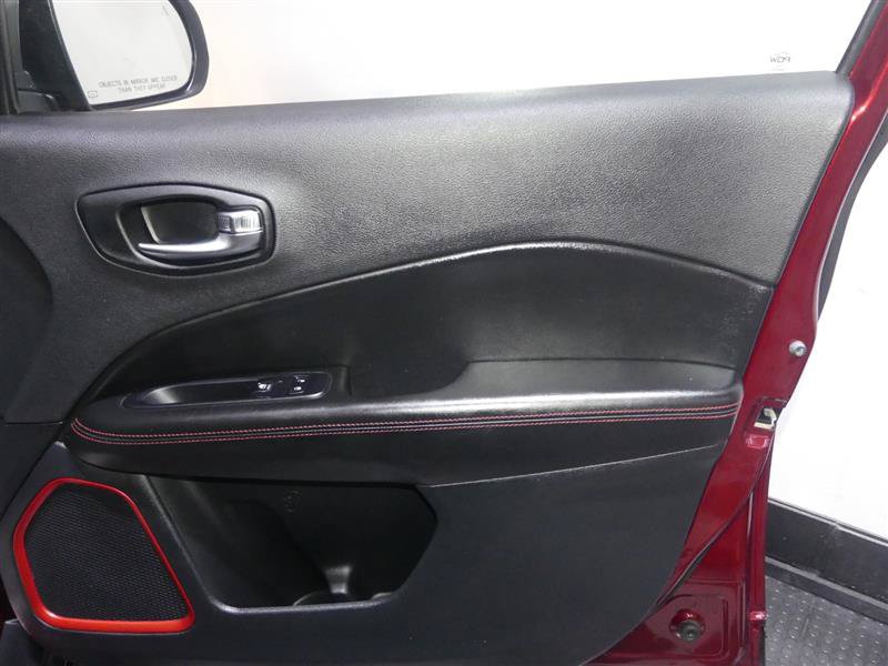 Used 2021 Jeep Compass Trailhawk AWD/4WD image 18
