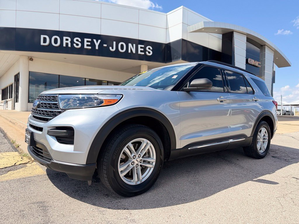 Used 2022 Ford Explorer XLT w/ Class IV Trailer Tow Package AWD/4WD image 1