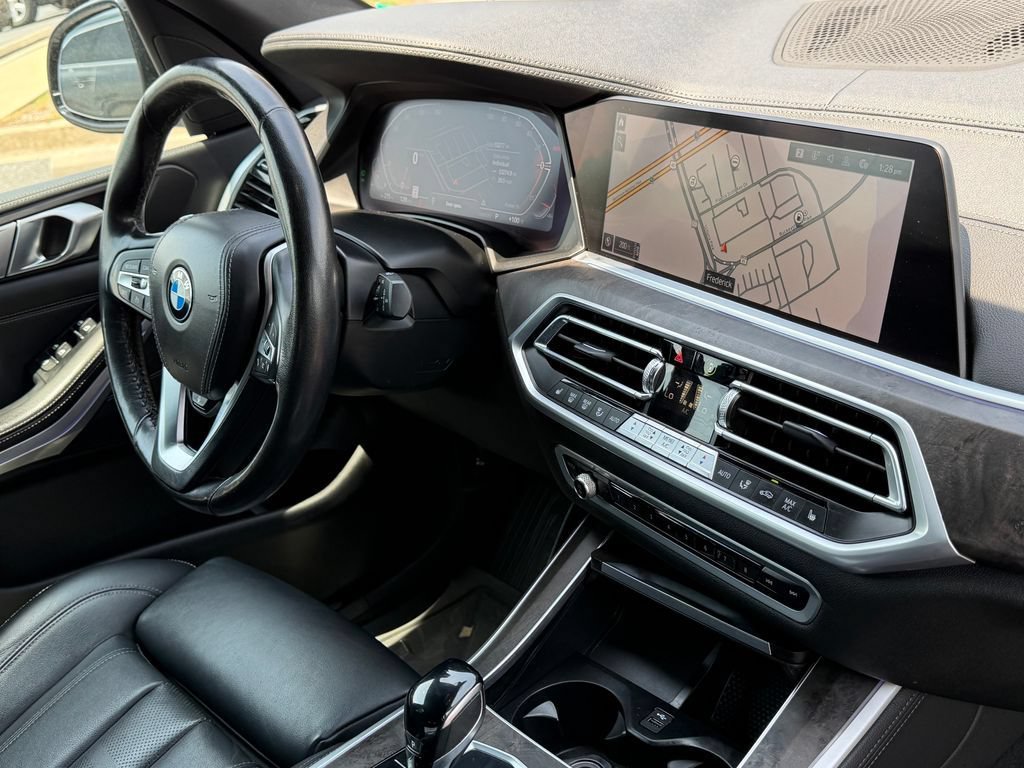 Used 2022 BMW X5 xDrive40i AWD/4WD image 14