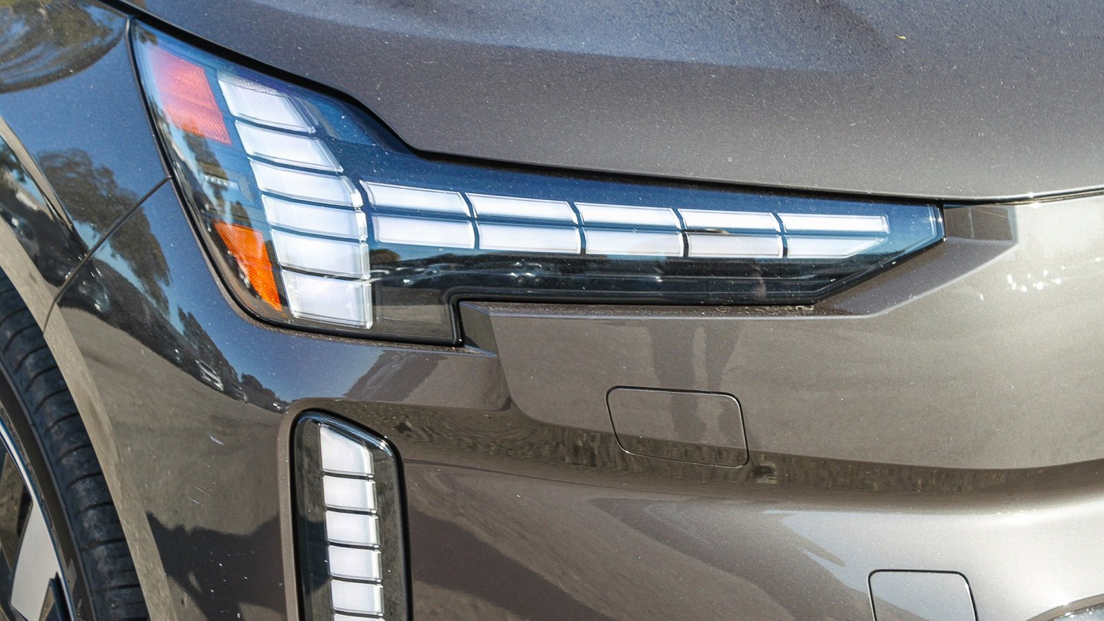 New 2025 Volvo EX90 Ultra w/ Protection Package Premier image 4