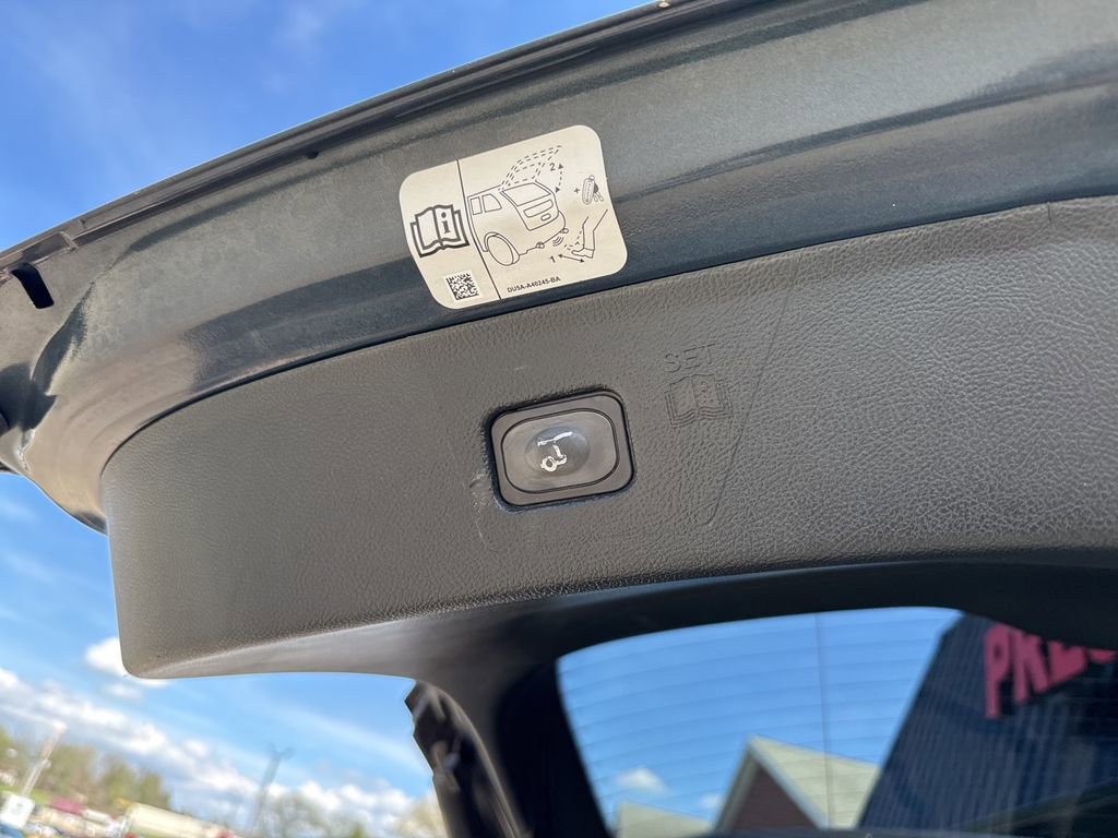 Used 2019 Ford Edge SEL w/ Equipment Group 201A AWD/4WD image 48