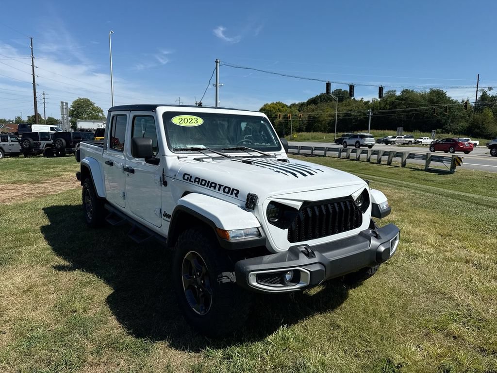 Used 2023 Jeep Gladiator Sport AWD/4WD image 15