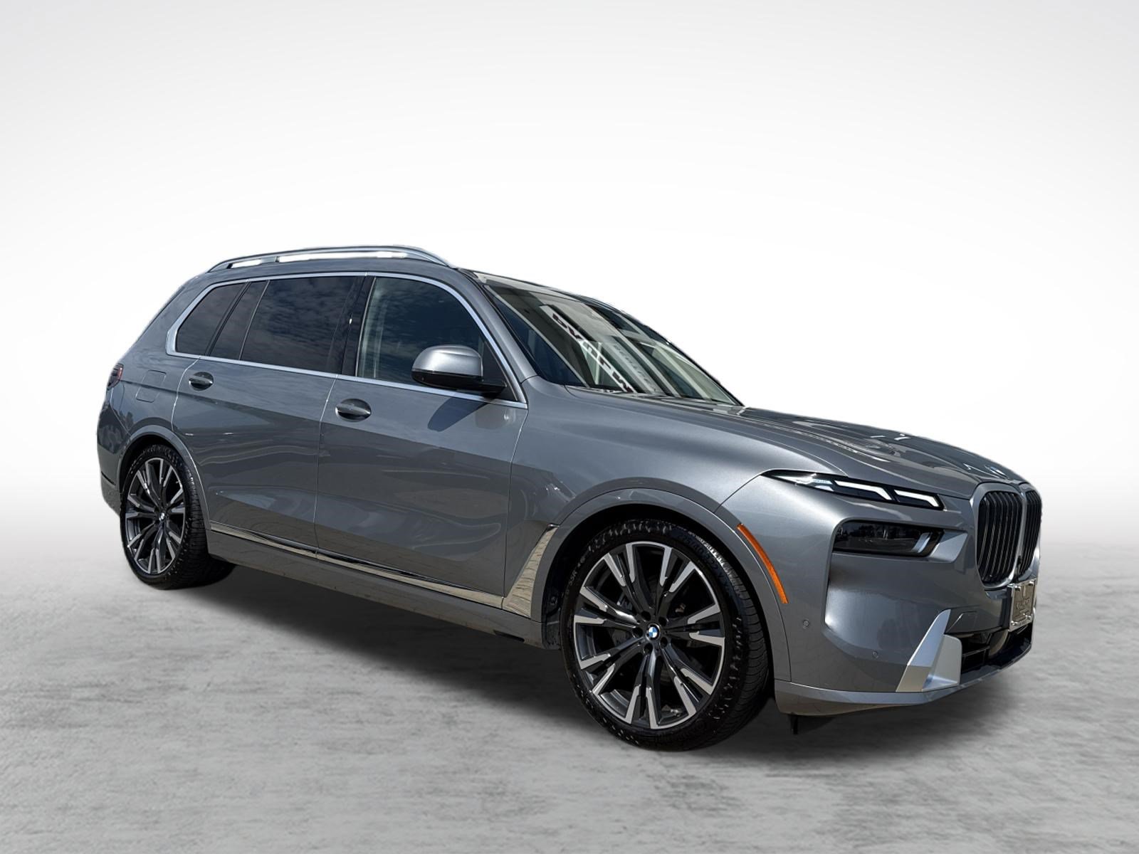Used 2024 BMW X7 xDrive40i w/ Premium Package AWD/4WD image 8