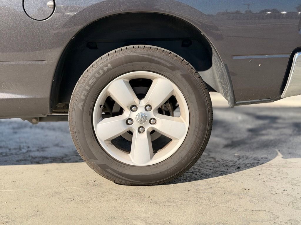 Certified 2024 RAM 1500 Classic SLT image 3