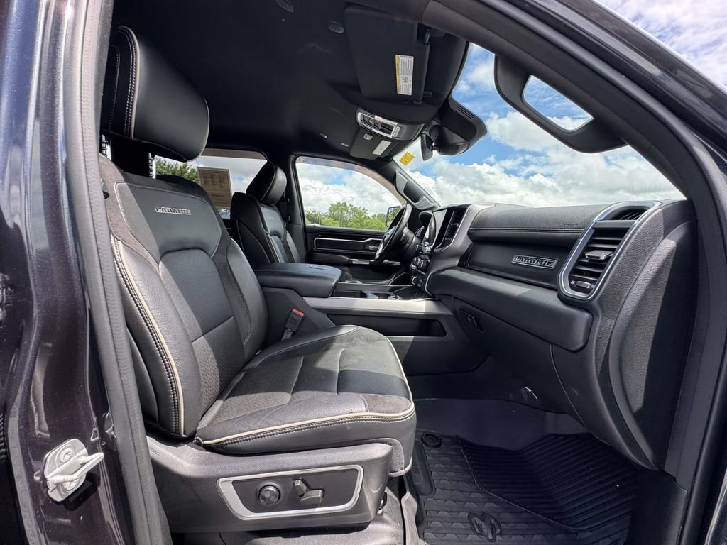 Used 2021 RAM 1500 Laramie w/ Sport Appearance Package AWD/4WD image 15