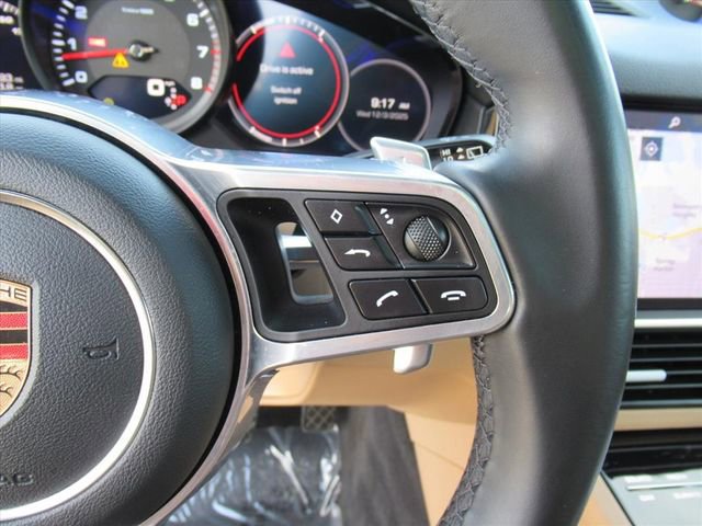 Used 2020 Porsche Cayenne image 18