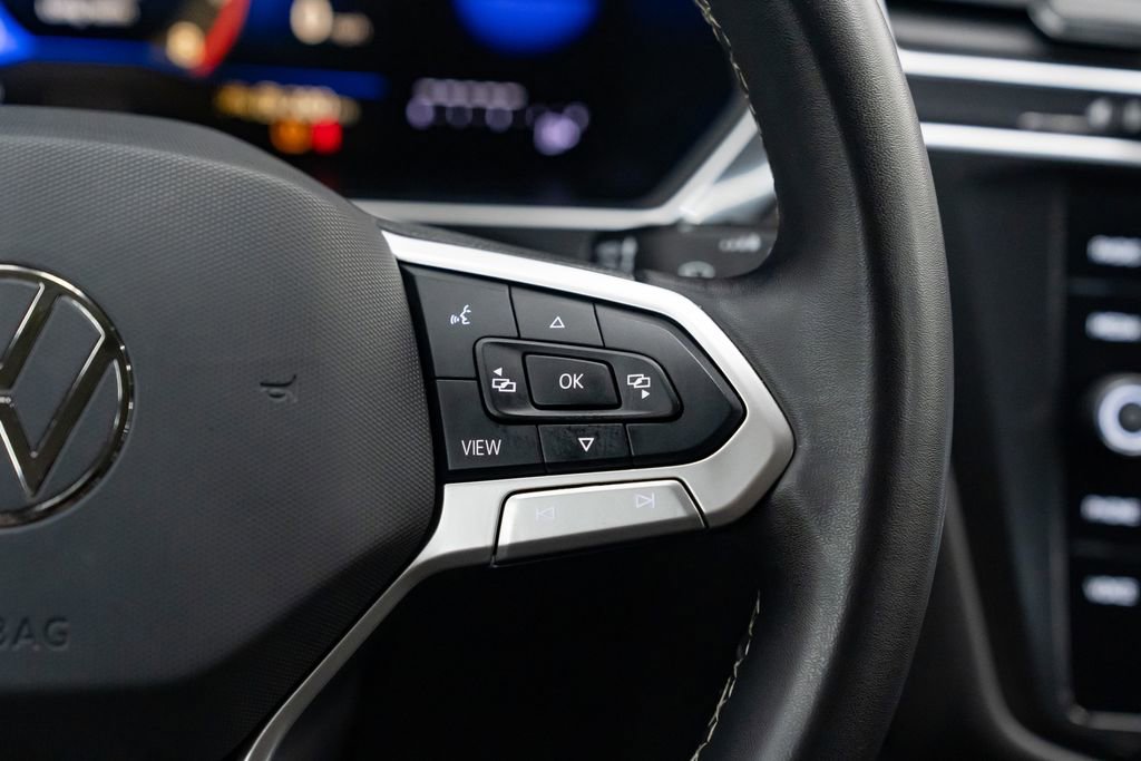 Used 2024 Volkswagen Tiguan SE image 15