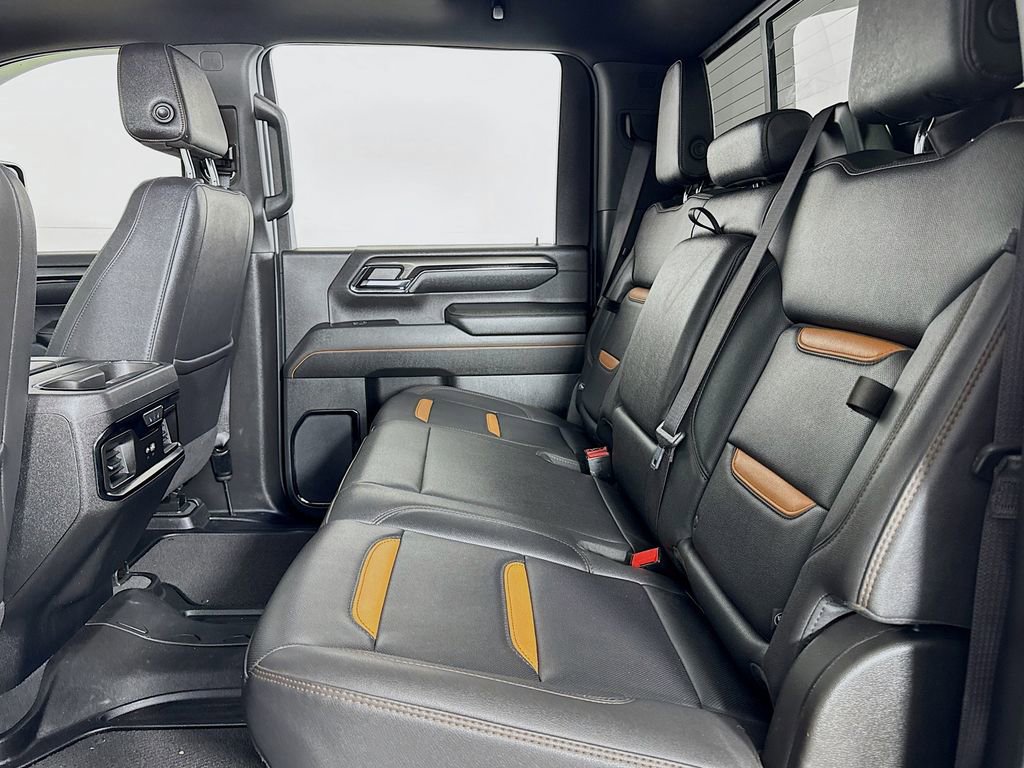 Used 2024 GMC Sierra 3500 AT4 w/ AT4 Premium Plus Package AWD/4WD image 10