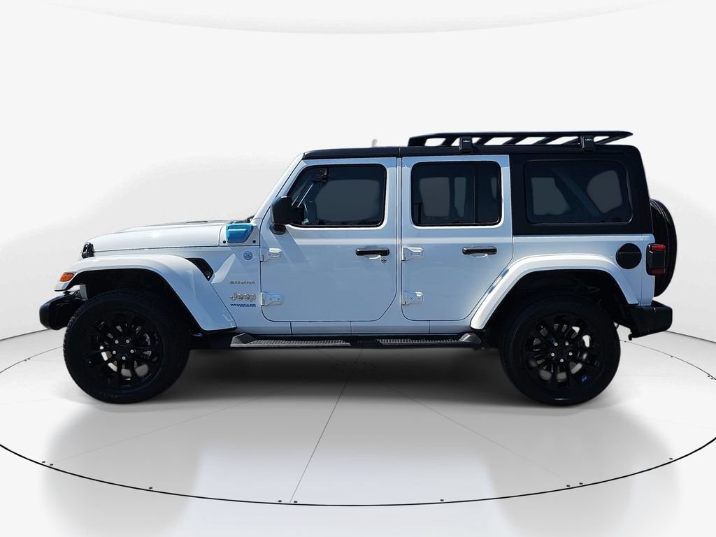 Used 2022 Jeep Wrangler Unlimited Sahara w/ Cold Weather Group AWD/4WD image 10