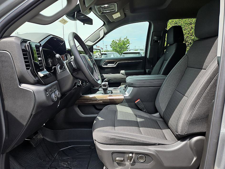 New 2026 Chevrolet Silverado 1500 LT w/ Z71 Off-Road Package AWD/4WD image 10
