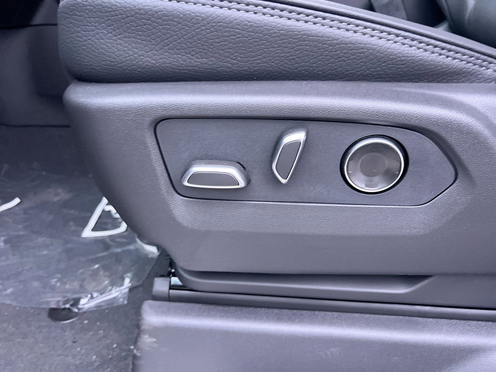 New 2026 GMC Sierra 1500 Denali w/ Technology Package image 13