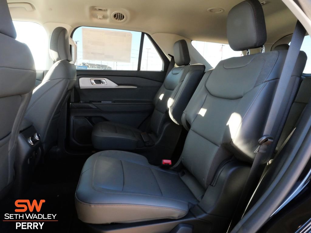 New 2026 Ford Explorer Active w/ Active Comfort Package image 14