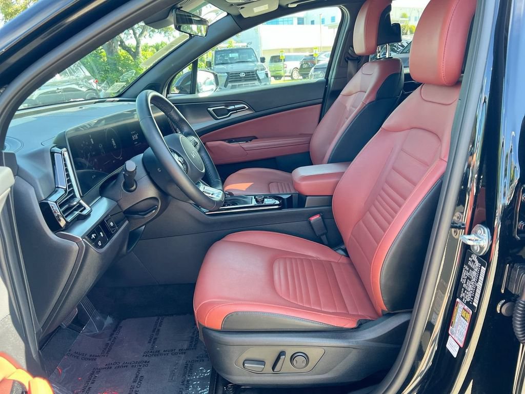 Used 2025 Kia Sportage SX AWD/4WD image 12
