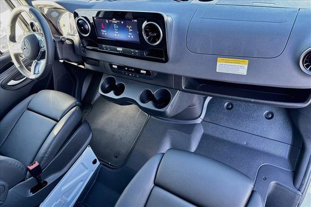 New 2026 Mercedes-Benz Sprinter 2500 image 23