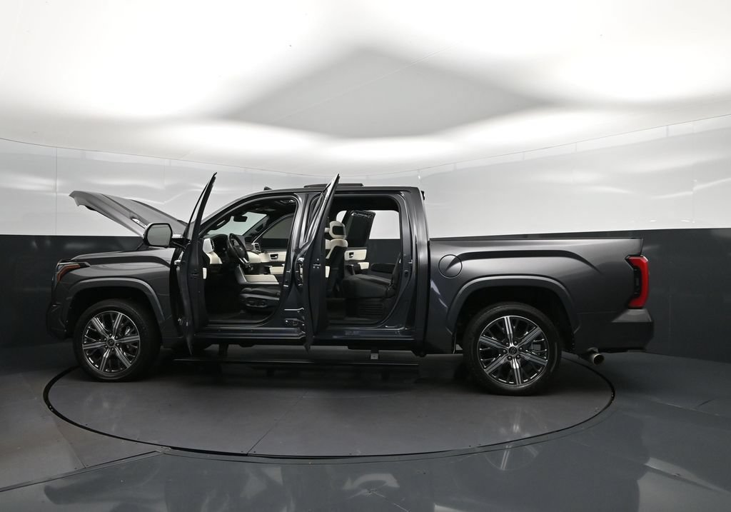 Used 2022 Toyota Tundra Capstone AWD/4WD image 48