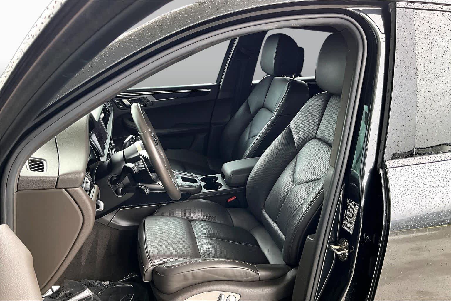 Used 2019 Porsche Macan AWD/4WD image 8