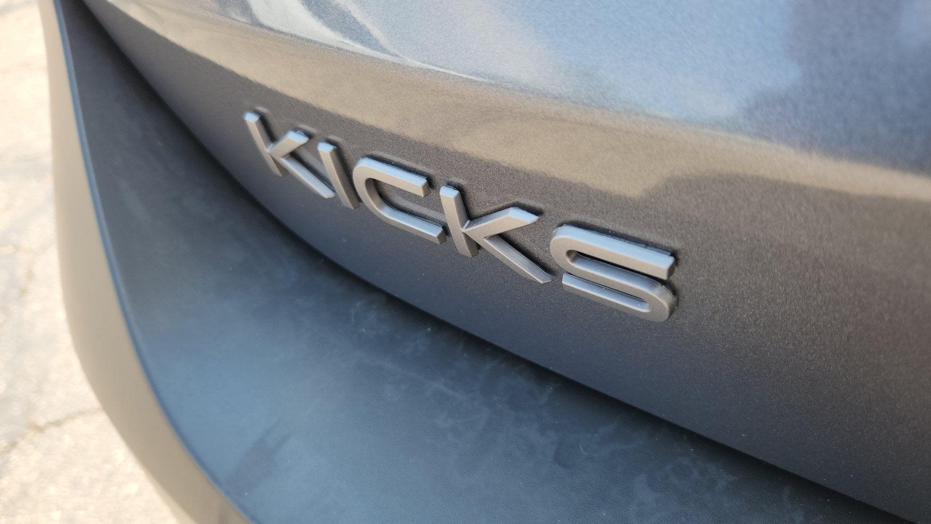 Used 2025 Nissan Kicks SV AWD/4WD image 14