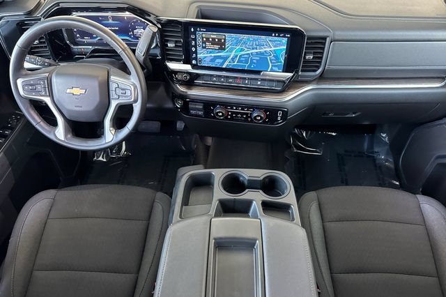Used 2025 Chevrolet Silverado 1500 LT AWD/4WD image 15