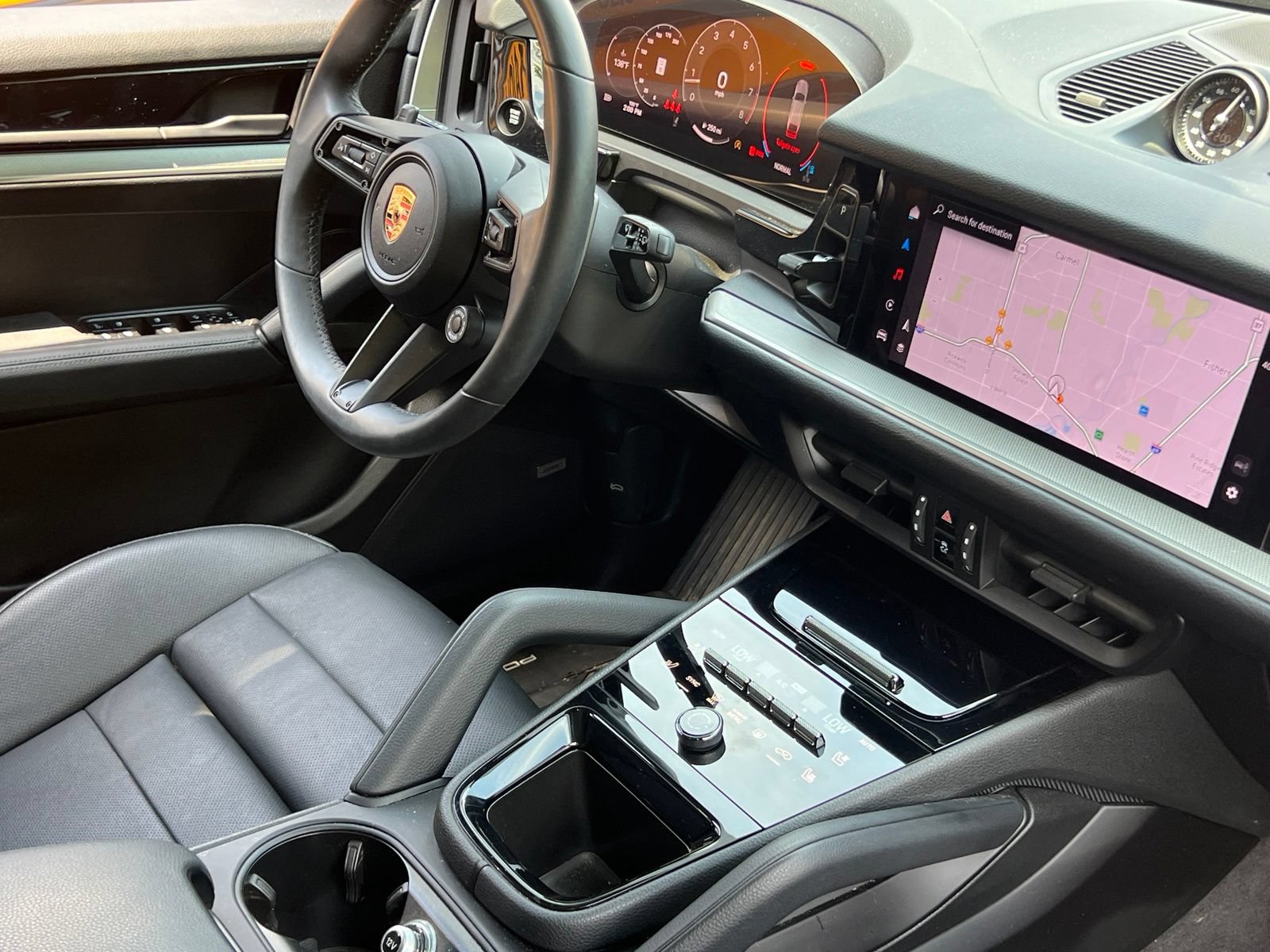 Certified 2025 Porsche Cayenne S AWD/4WD image 15
