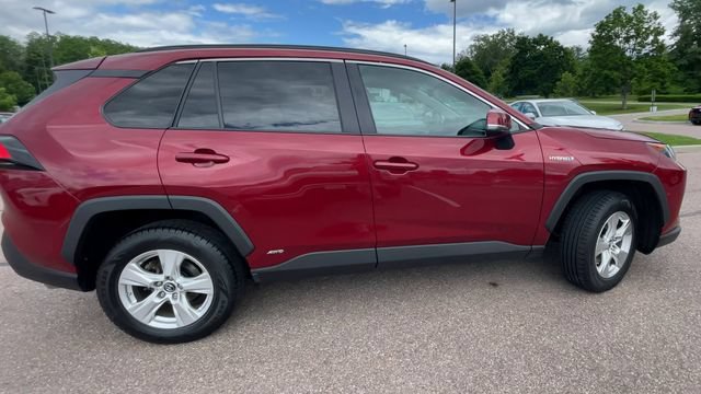 Certified 2020 Toyota RAV4 LE AWD/4WD image 9
