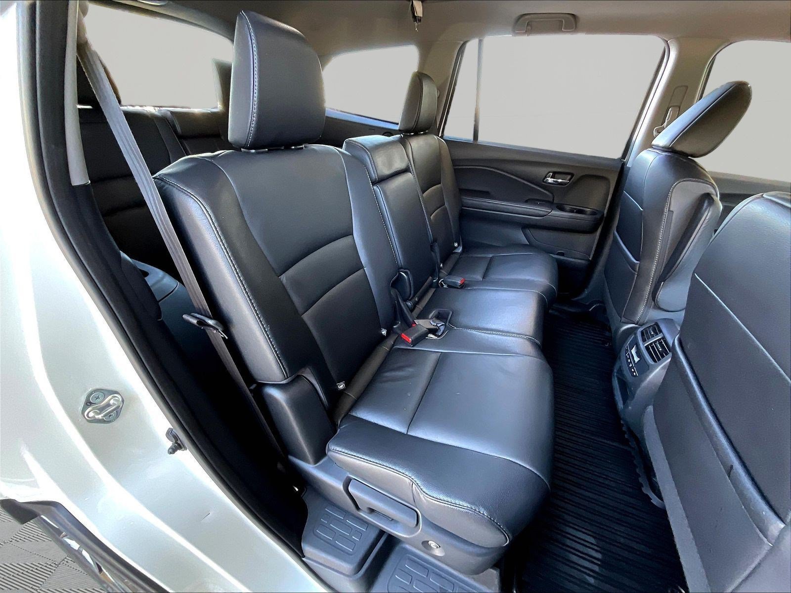 Used 2017 Honda Pilot EX-L image 25