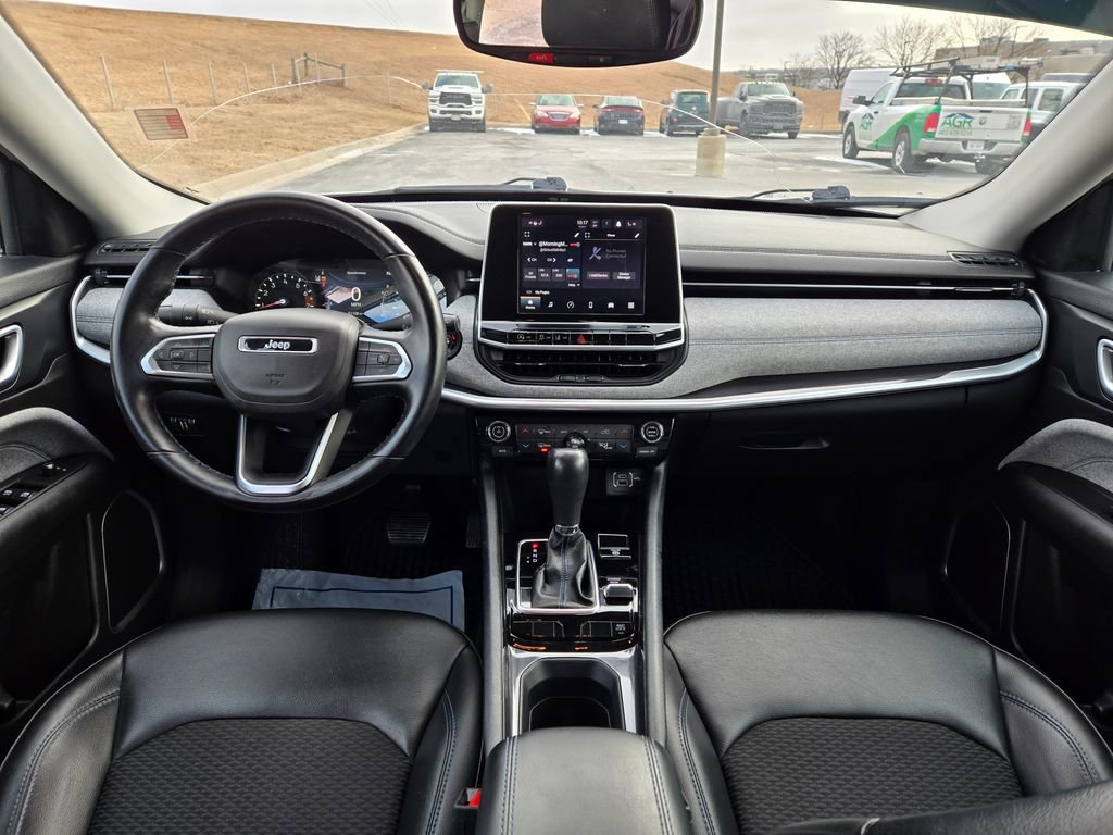 Used 2022 Jeep Compass Latitude w/ Convenience Group image 17
