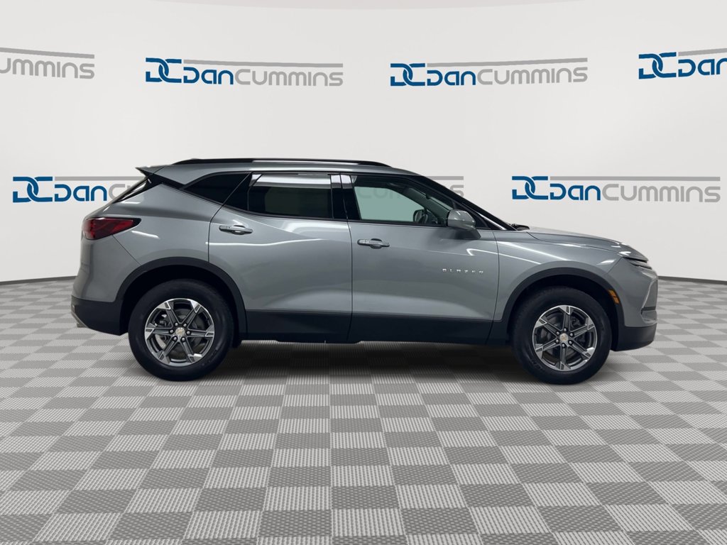 Used 2024 Chevrolet Blazer LT w/ Convenience Package FWD image 9