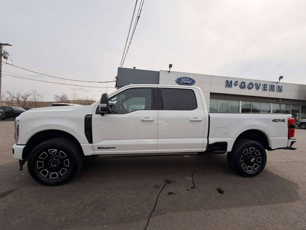 Used 2025 Ford F350 Platinum image 2