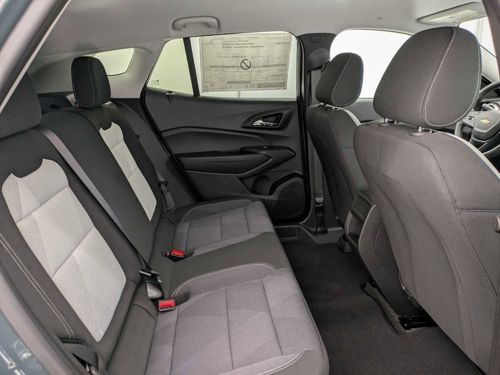 New 2026 Chevrolet Trax LS w/ LS Convenience Package FWD image 20