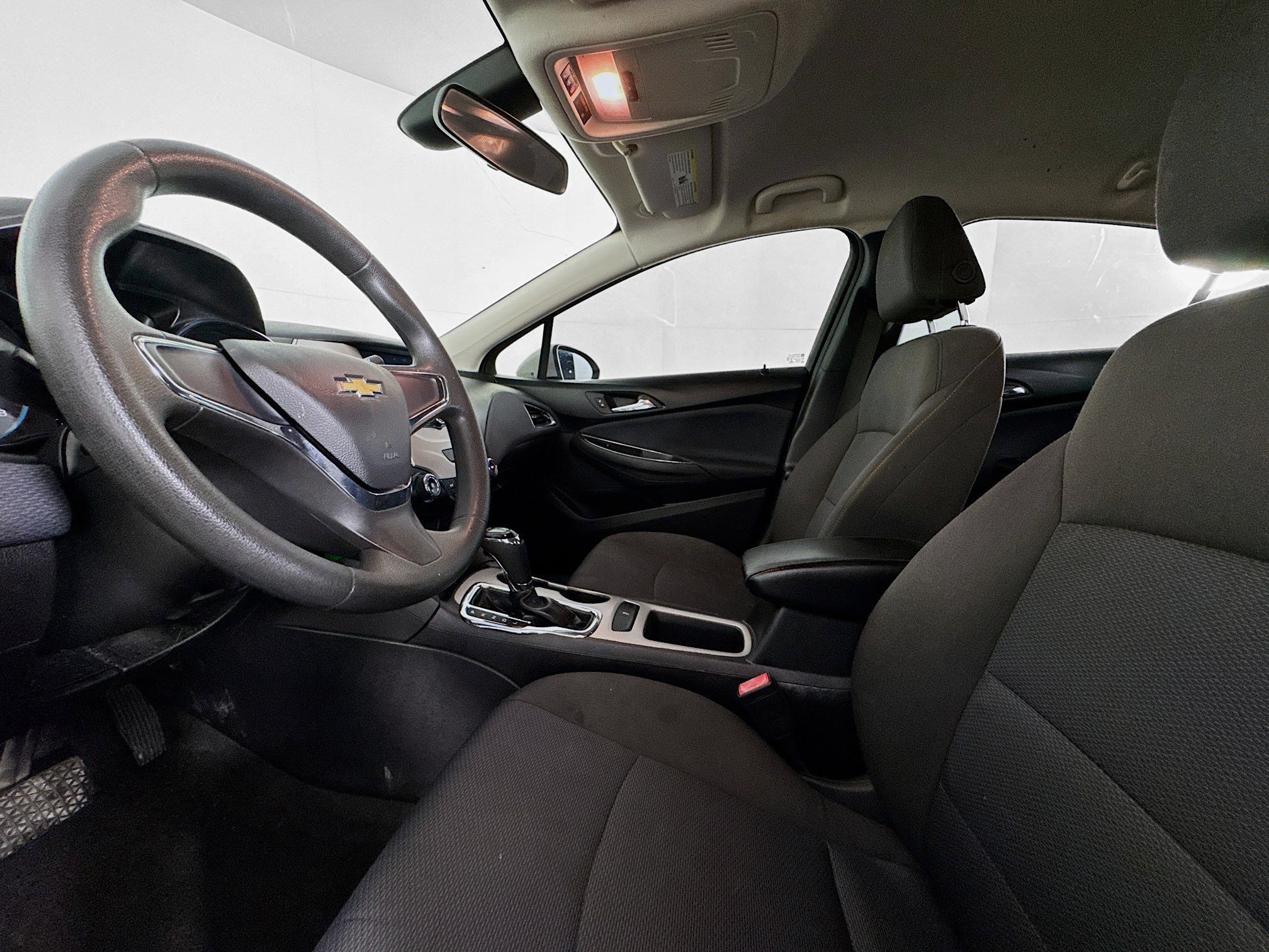 Used 2018 Chevrolet Cruze LS image 18