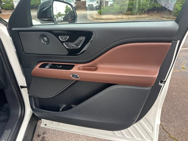 New 2026 Lincoln Aviator Reserve RWD image 14