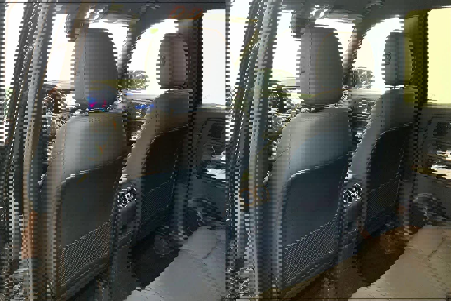 Used 2025 Mercedes-Benz GLB 250 image 17