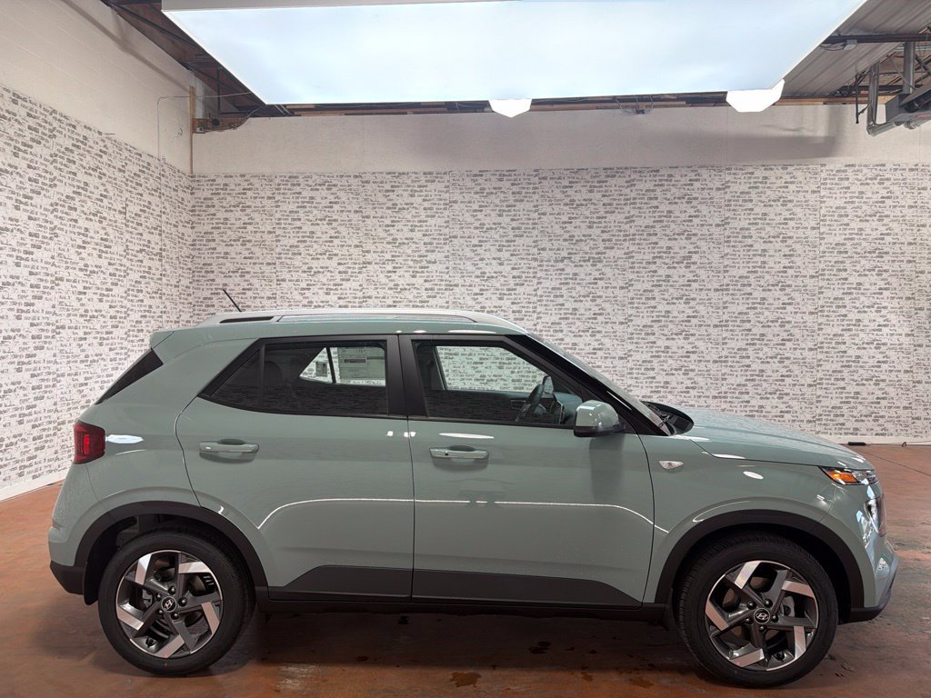New 2026 Hyundai Venue SEL FWD image 8