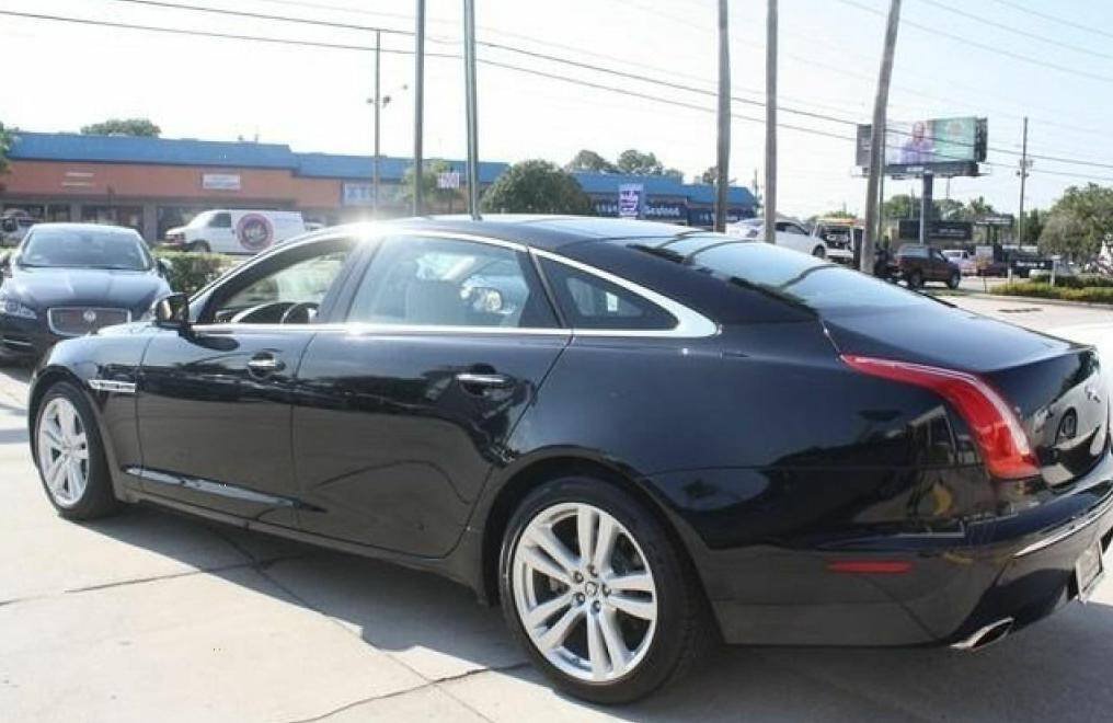 Used 2012 Jaguar XJ L RWD image 3