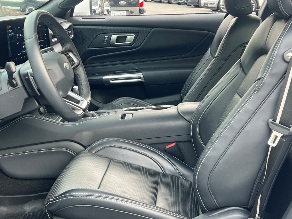 Used 2024 Ford Mustang GT Premium image 13