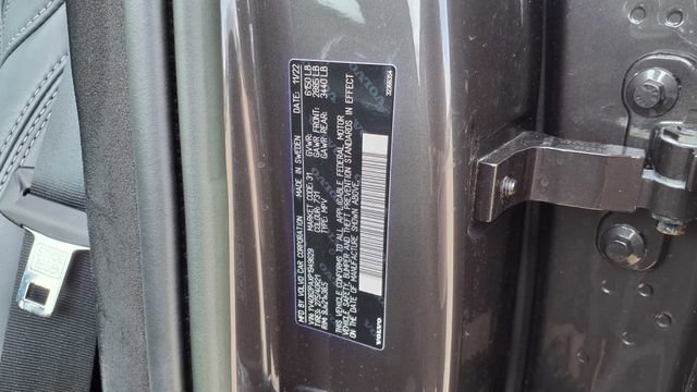 Used 2023 Volvo XC90 B6 Ultimate w/ Lounge Package image 32