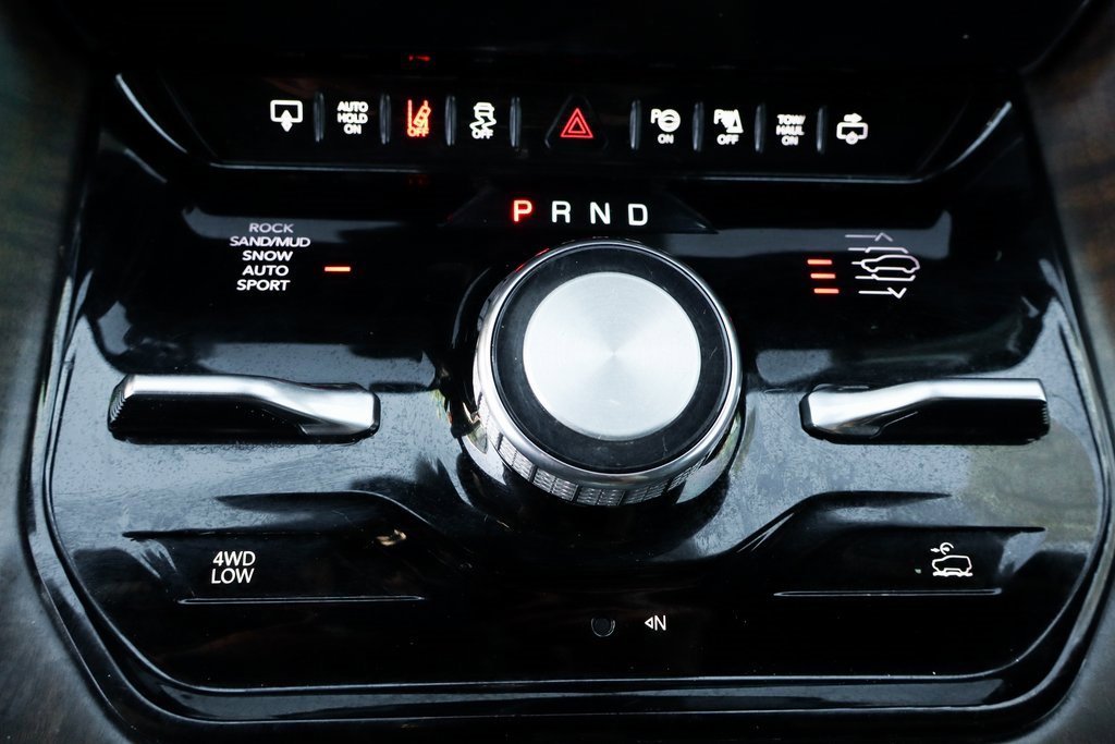 Used 2022 Jeep Grand Wagoneer Series II w/ Convenience Group III image 45