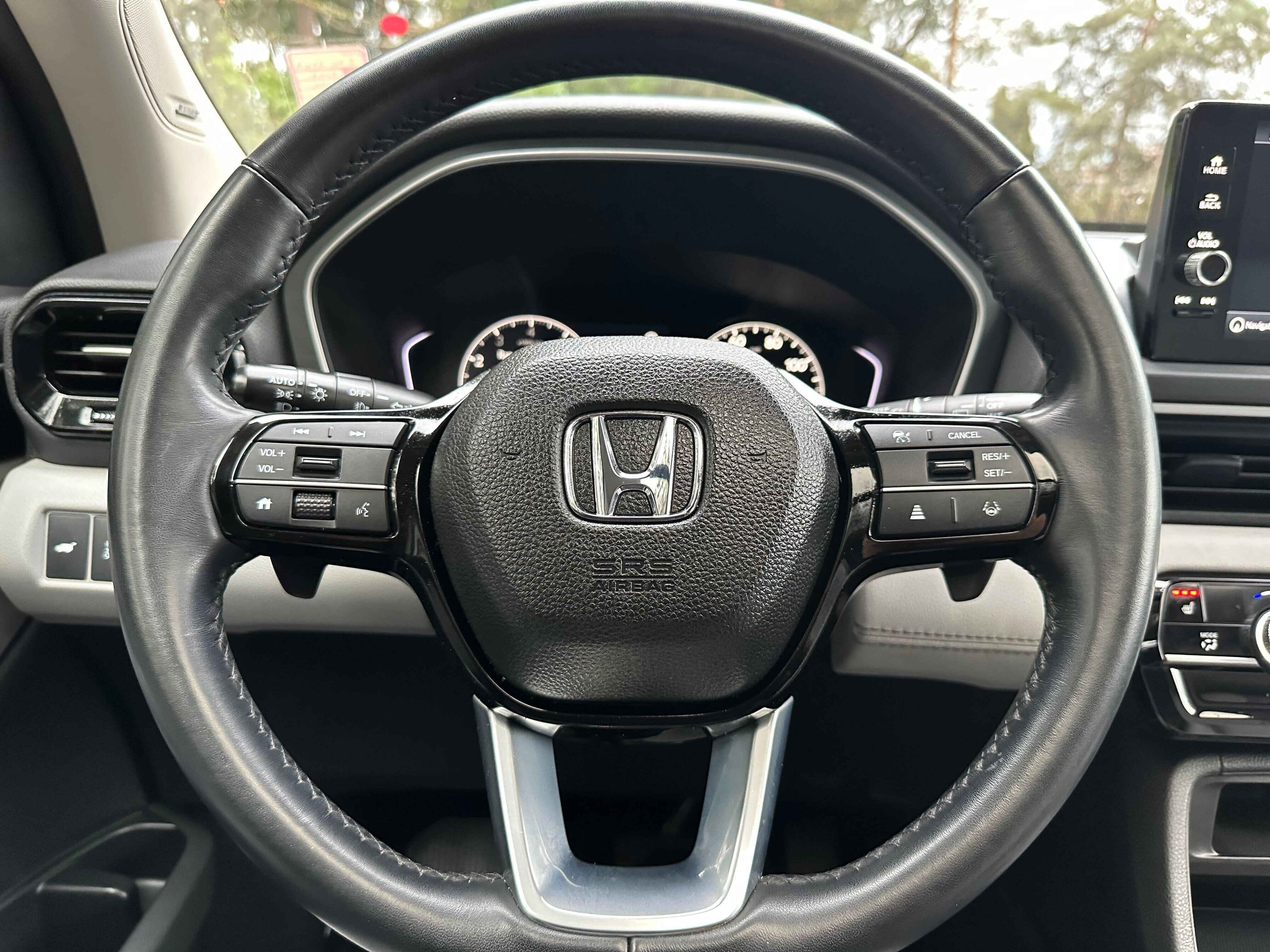 Used 2023 Honda Pilot Touring image 22