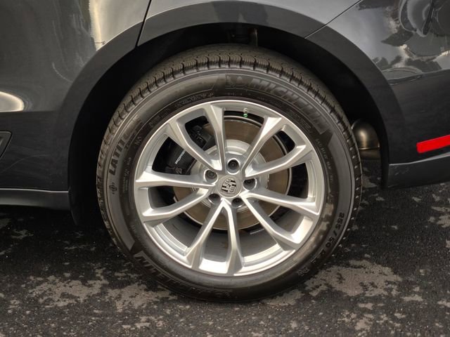 Used 2026 Porsche Macan image 11