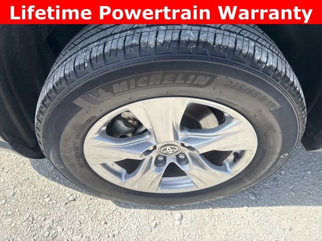 Used 2024 Toyota RAV4 XLE FWD image 26
