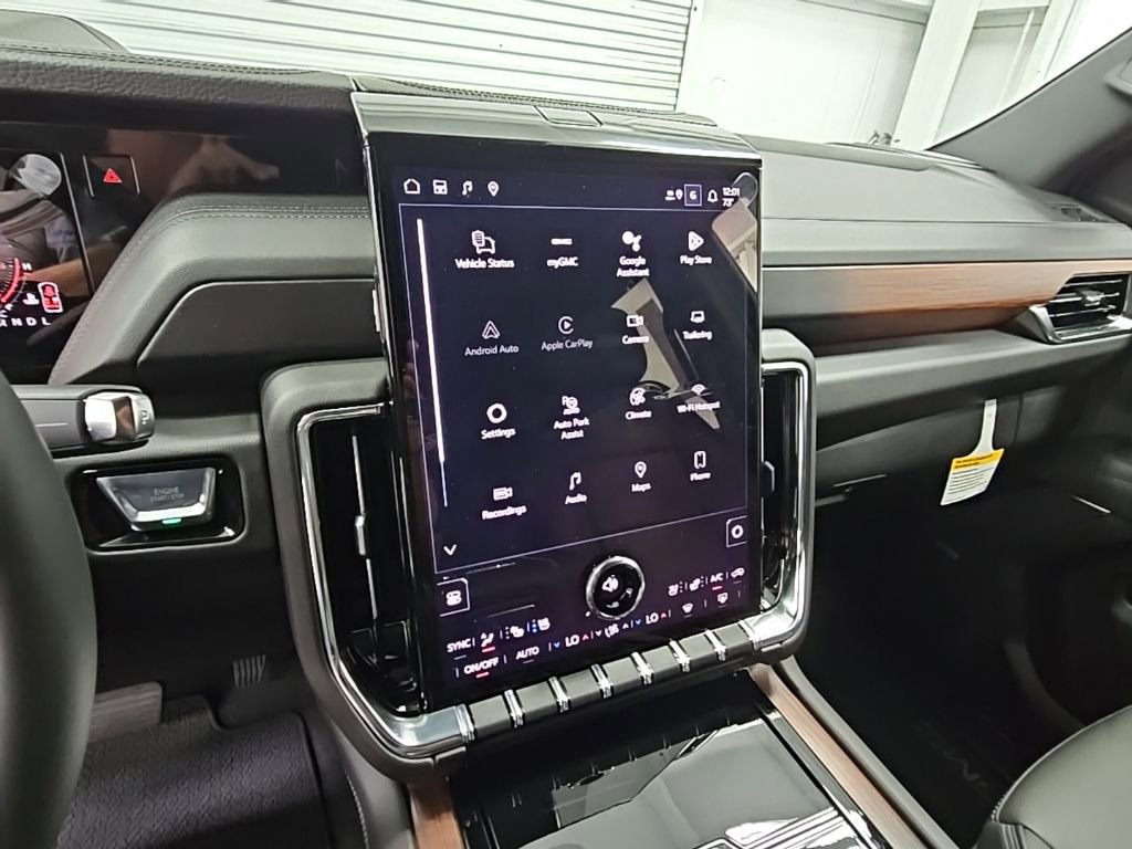 New 2026 GMC Yukon Denali w/ Sun & Power Step Package AWD/4WD image 12