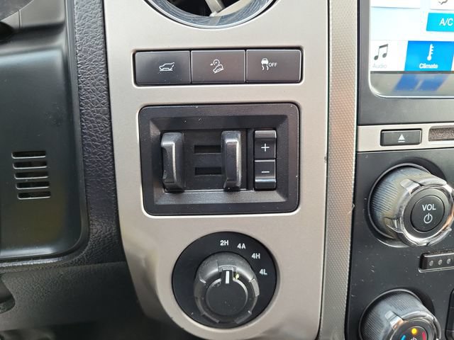 Used 2017 Ford Expedition XLT w/ Equipment Group 201A AWD/4WD image 20
