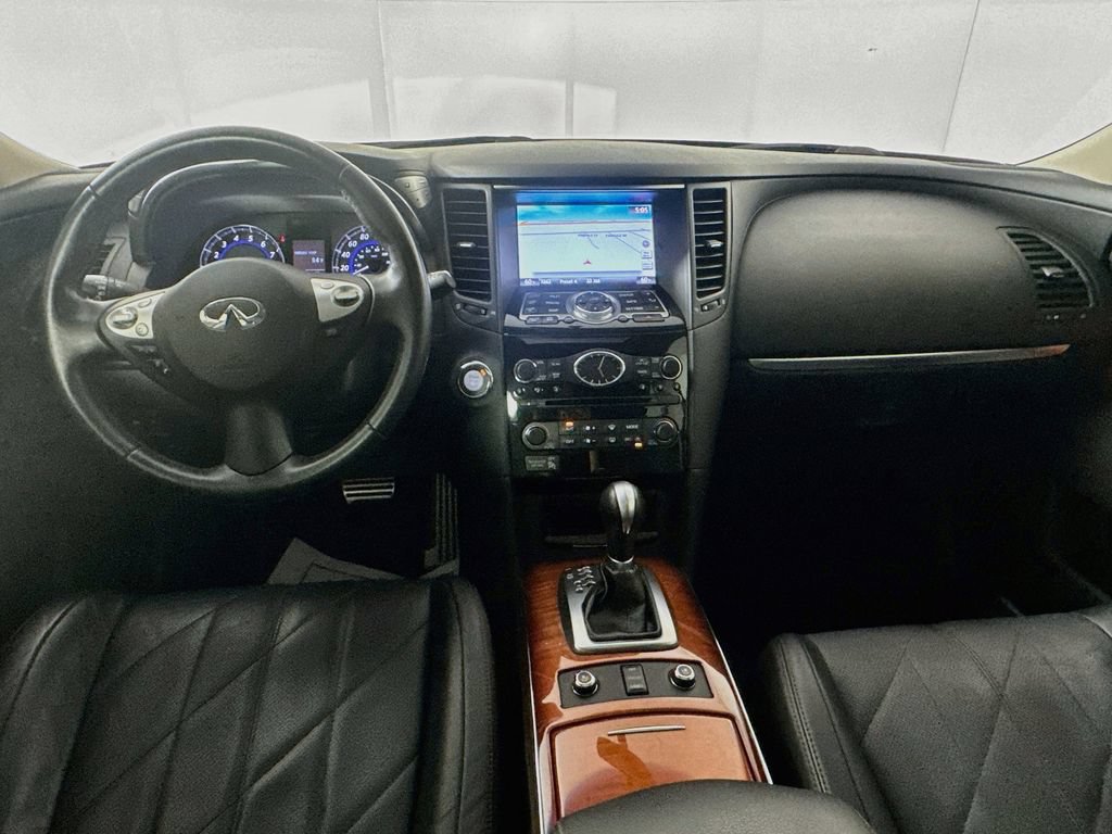 Used 2015 INFINITI QX70 AWD w/ Premium Package image 29