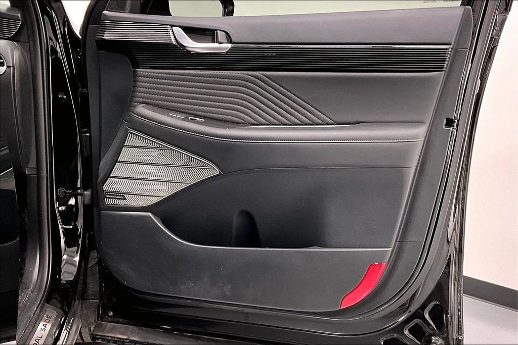 Used 2025 Hyundai Palisade Calligraphy image 23