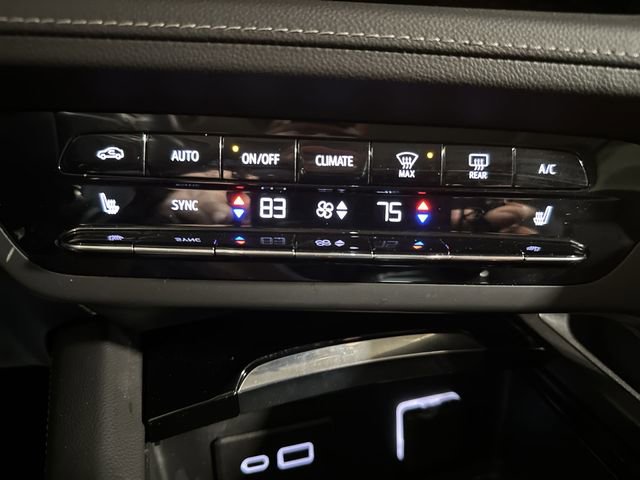 Certified 2023 Buick Envision Essence w/ Sport Touring Package image 19