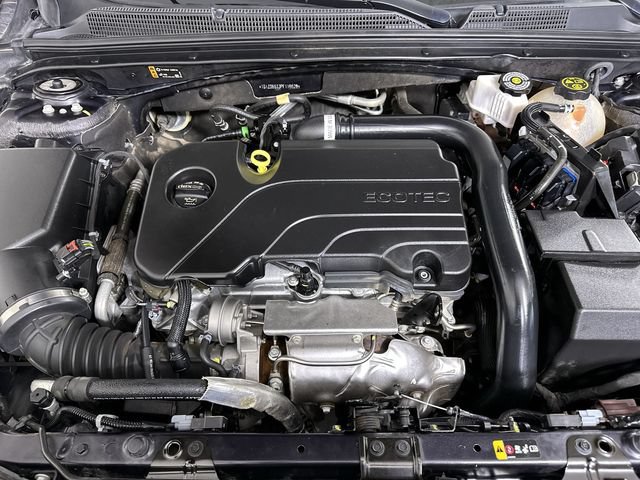 Used 2023 Chevrolet Malibu LT FWD image 31