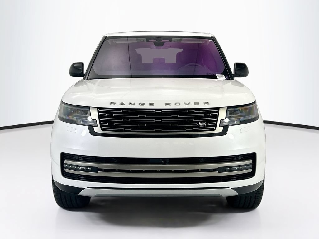 Used 2023 Land Rover Range Rover SE AWD/4WD image 2