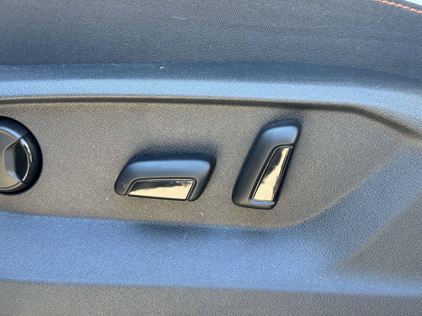 Certified 2026 Volkswagen Atlas Peak Edition AWD/4WD image 19